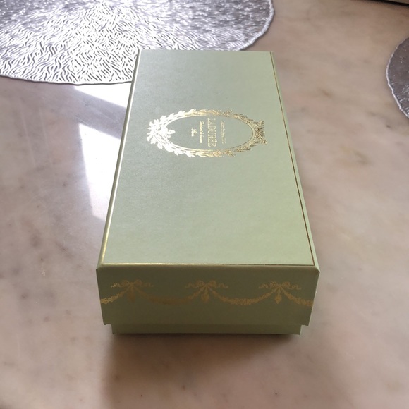 LADURÉE Box - Picture 4 of 6